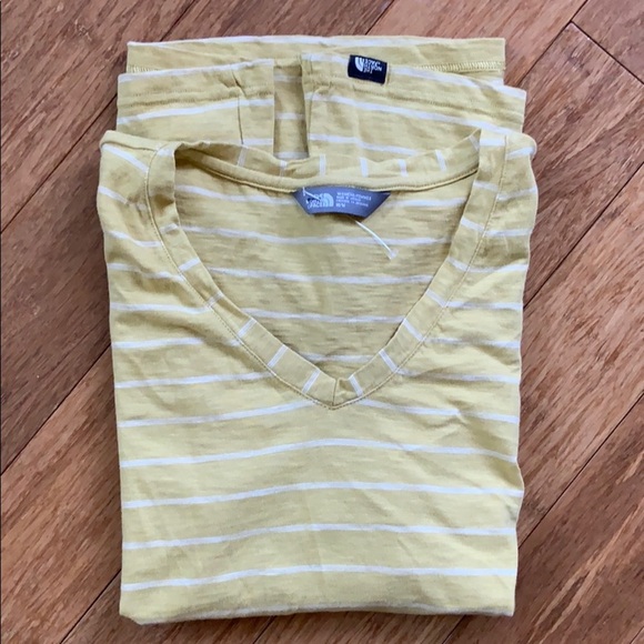 The North Face Tops - NEW NORTH FACE Women’s S/S Striped Tshirt sz M